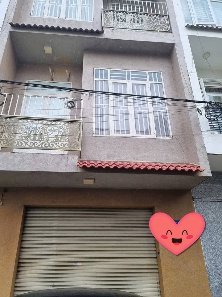 Nhà nguyên căn cho thuê tại hẻm 102 Nguyễn Tất Thành, 285m², giá 9 triệu - Phù hợp ở và kinh doanh!