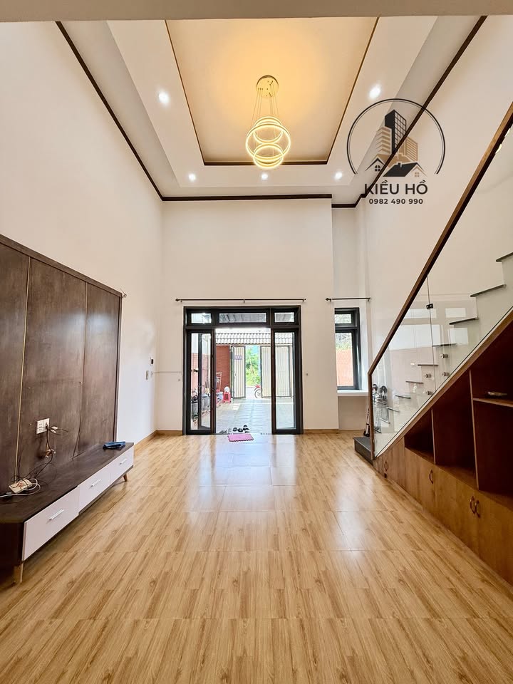 Nhà nguyên căn cho thuê Phạm Ngũ Lão Buôn Ma Thuột 110m² giá 8 triệu - Full nội thất hiện đại!