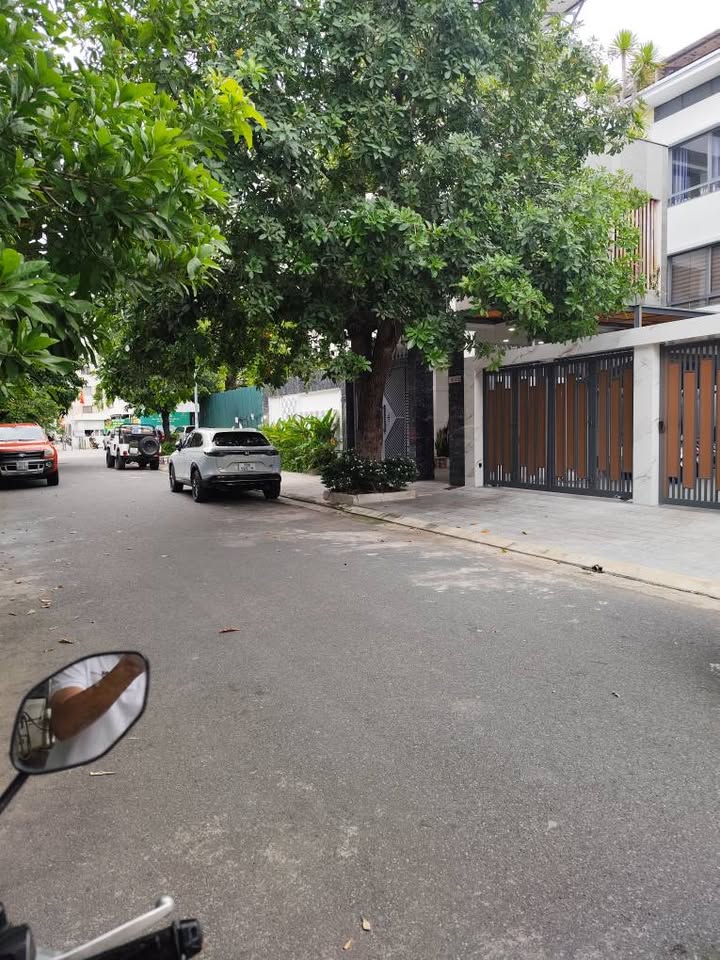 Đất biệt thự KĐT Phước Long Nha Trang 240m² giá 9.6 tỷ - Cơ hội đầu tư tuyệt vời!