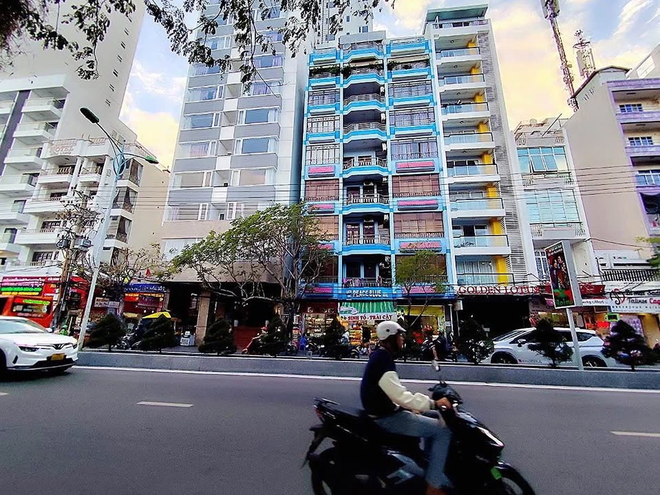 Khách sạn mặt tiền Trần Phú Nha Trang 92.6m² giá 69 tỷ - Cơ hội đầu tư hấp dẫn!