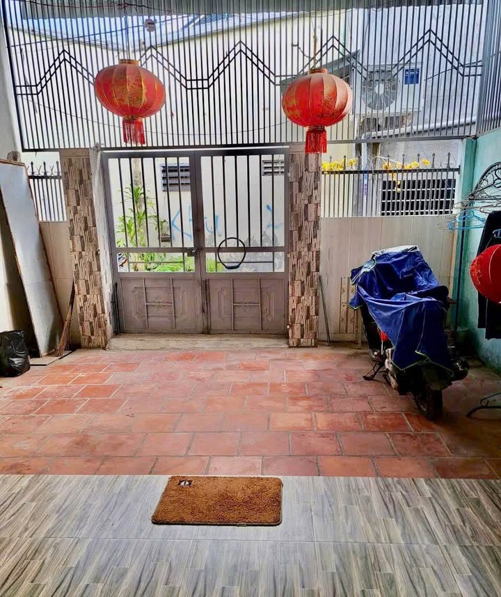 Nhà cấp 4 có gác lửng hẻm đường Nguyễn Khuyến, Vĩnh Hải 90m² giá 2.99 tỷ - Sổ hồng chính chủ!