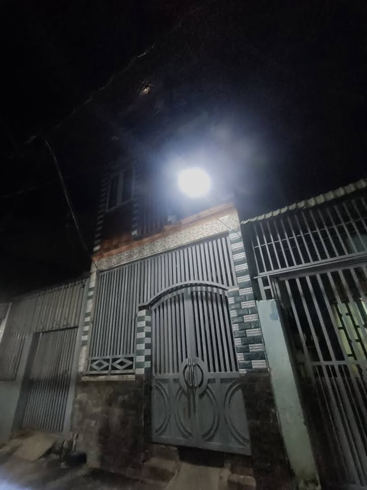 Nhà cho thuê Thái Hòa 3 tầng, 4 phòng ngủ - Giá chỉ 4 triệu