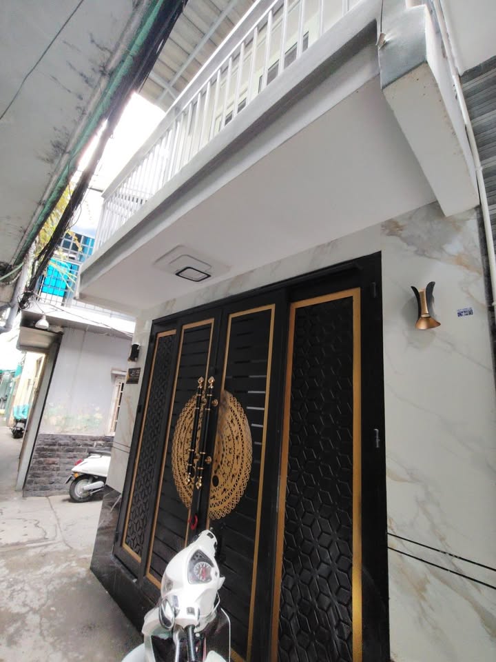 Nhà phố Nguyễn Tri Phương quận 10 - 35m² giá 5.28 tỷ - Full nội thất, an ninh tốt!