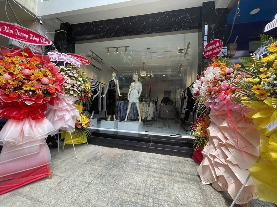 FrontHouse mặt tiền Nguyễn Hồng Đào, Tân Bình 40m² - Kinh doanh đỉnh, giá 13 tỷ!