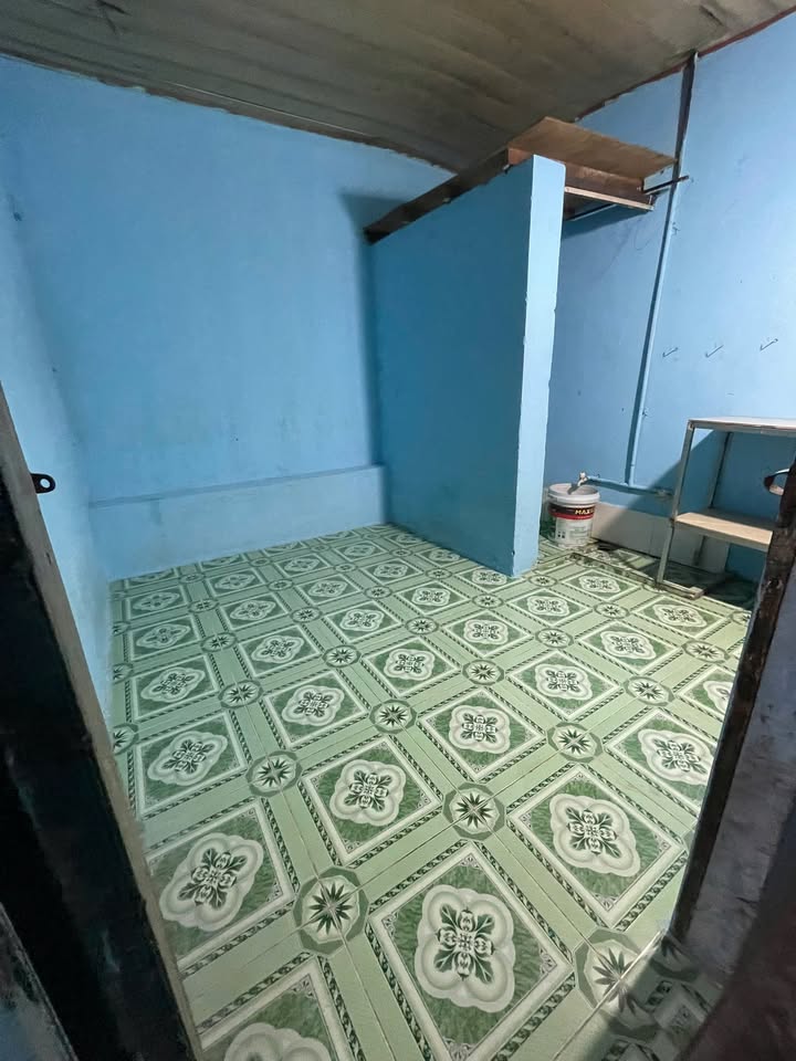 Phòng trọ giá rẻ 704/60 Hương Lộ 2, Quận Bình Tân - Toilet riêng, thích hợp 1-2 người!