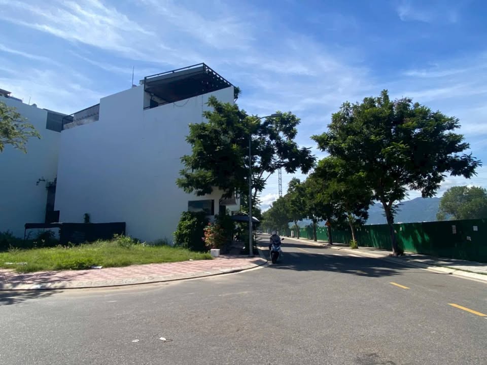 Đất nền KĐT Hà Quang 2 Nha Trang 256m² giá 15.36 tỷ - Lô góc đẹp nhìn ra sông