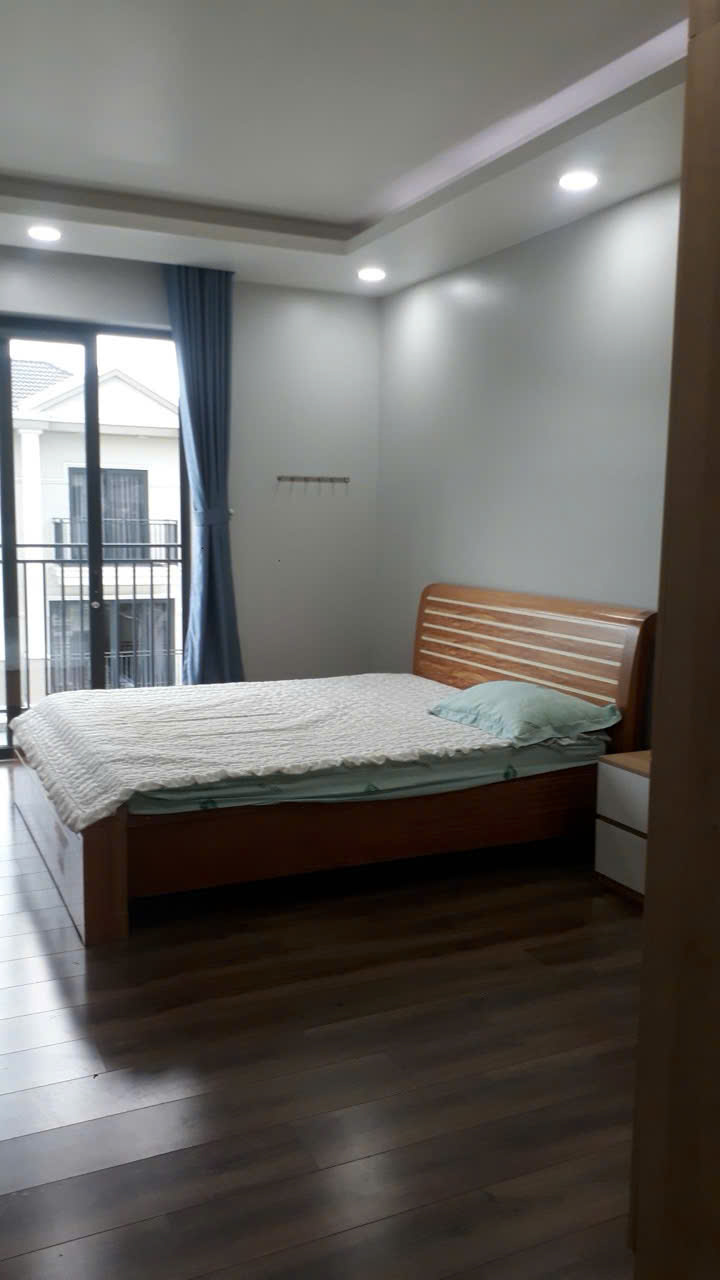 Nhà phố cho thuê Nine South, Nhà Bè 122m² giá 28 triệu - Full nội thất 4 phòng ngủ