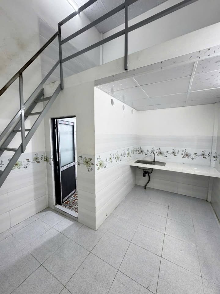 Phòng trọ mới xây tại Mỹ Khánh, Cần Thơ 30m² giá 1.9 triệu - Không cọc, có máy lạnh!