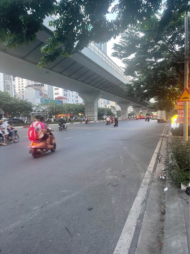 Đất thổ cư Mai Đình, Sóc Sơn 63m² giá 1.89 tỷ - Sổ đỏ chính chủ, tiện ích đầy đủ!