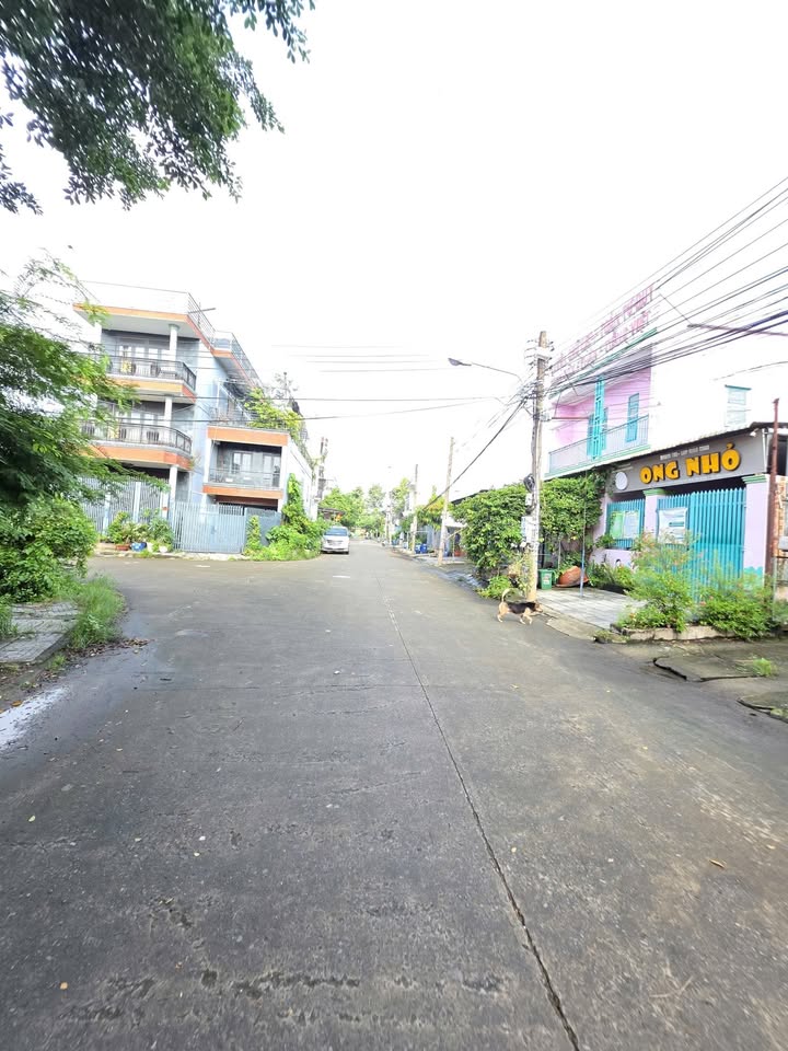 Nhà cấp 4 Tân Đông Hiệp 100m² giá 5.1 tỷ - Gần làng đại học và Quốc Lộ 1K!