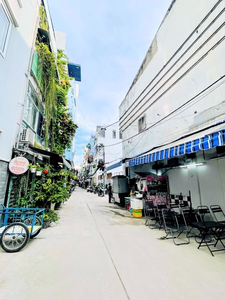 Nhà 4 Tầng chính chủ tại Trần Bình Trọng, Quận 5 - Chỉ 5.8 tỷ