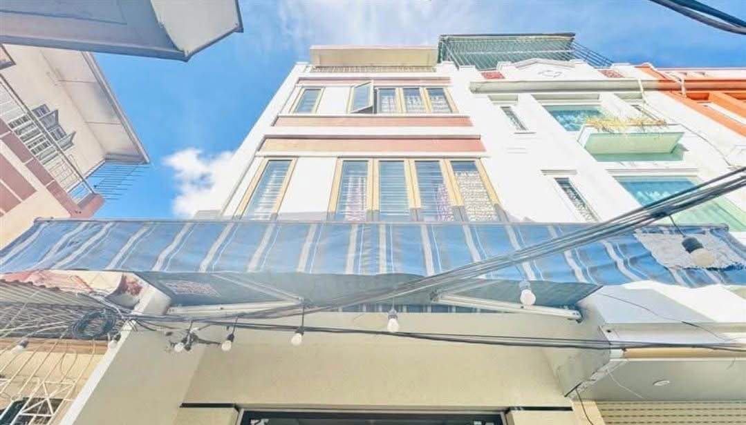 Nhà phố Miếu Hai Xã, Dư Hàng Kênh 51m² giá 3.85 tỷ - Thiết kế hiện đại, tiện nghi!