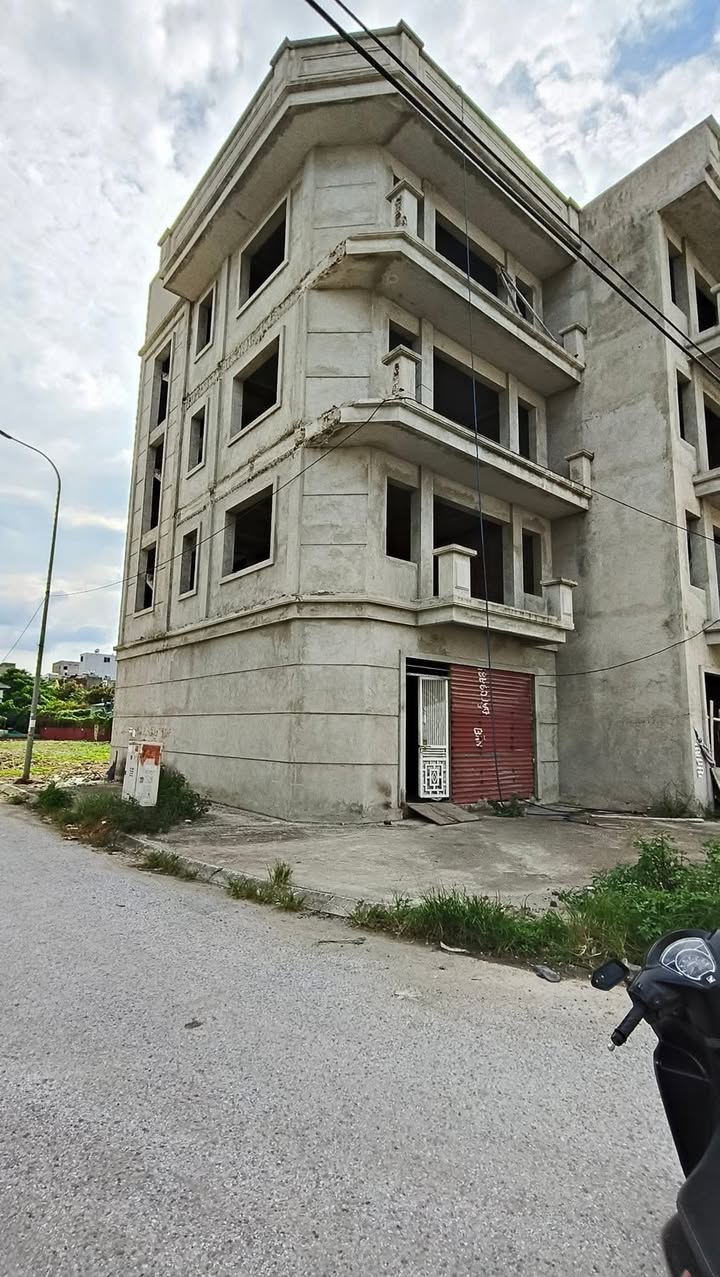 Nhà xây thô 4 tầng Kiến Thiết 89m² giá 6.7 tỷ - Đầu tư sinh lời ngay!