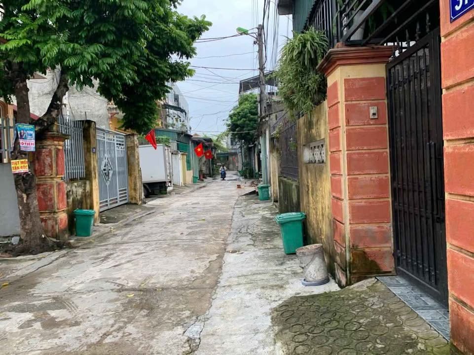 Lô đất đẹp tại ngõ 57 Phạm Thận Duật, Ninh Bình 120m² - Gần trường học và chợ!