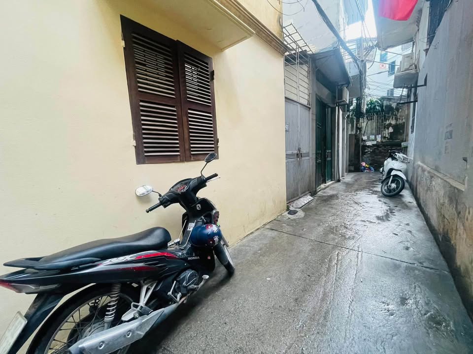 Nhà phố Vĩnh Hưng, Hai Bà Trưng 38m² giá 6.65 tỷ - Ngõ thông ô tô tiện lợi!