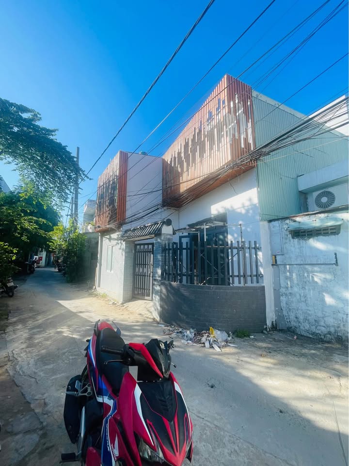 Nhà kiệt Trần Đình Tri, Đà Nẵng 60m² giá 3.32 tỷ - Ô tô vào tận cửa!