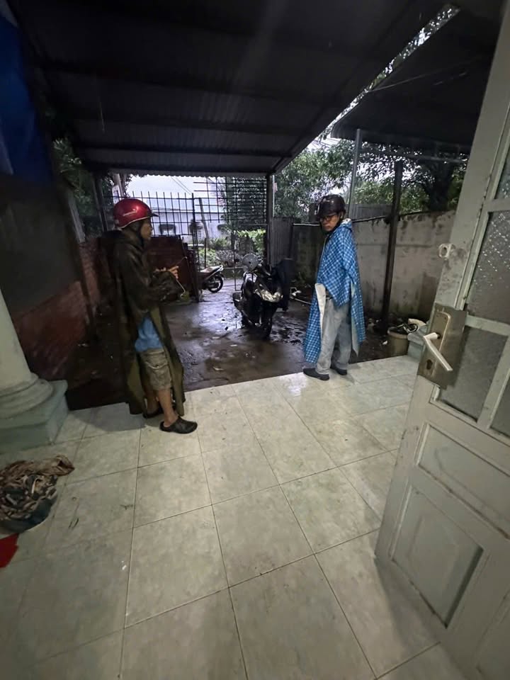 Nhà nguyên căn Tân Hạnh, Dĩ An 170m² giá 3.5 triệu - Phù hợp cho 2 gia đình