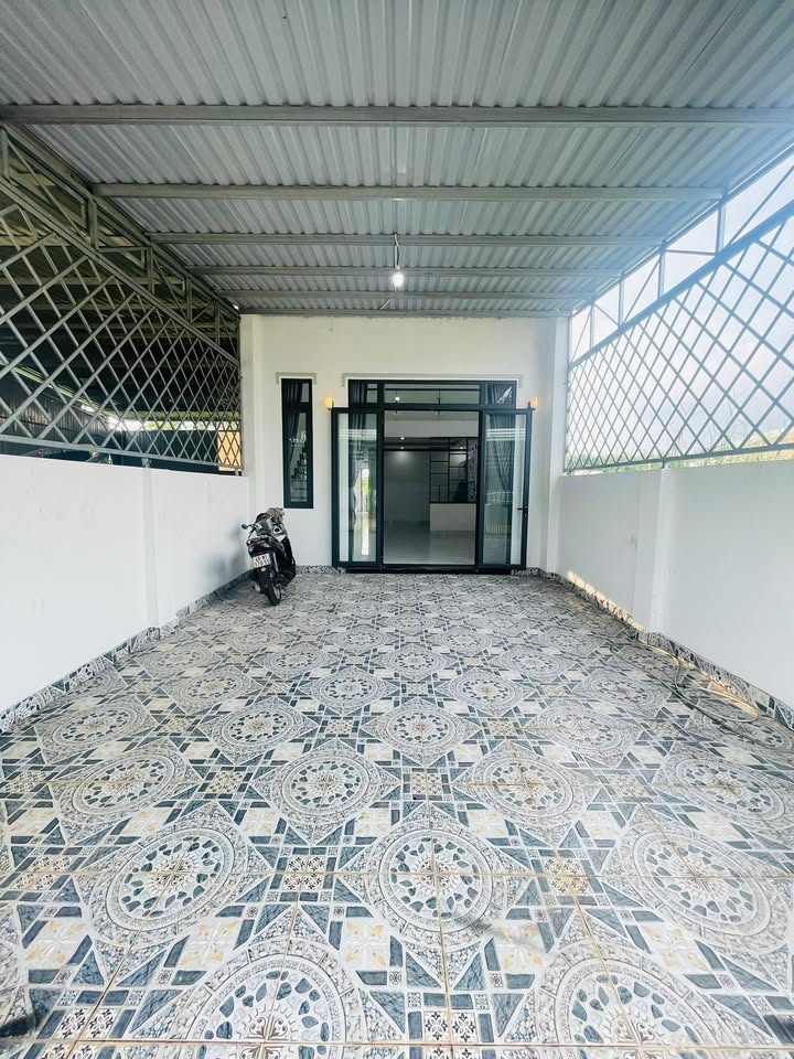 Nhà riêng Phường Tân Xuân, Đồng Xoài 215m² giá 1.9 tỷ - Sẵn sàng vào ở!