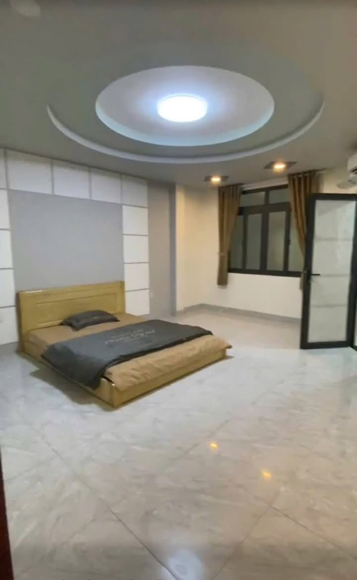 Nhà nguyên căn Thủ Đức 100m² giá 20 triệu - Phù hợp cho gia đình lớn!