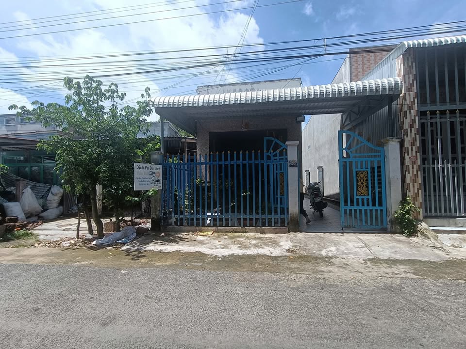 Nhà phố Tân An, Tân Châu 96m² giá 700 triệu - Thiết kế hiện đại, sổ hồng sẵn!