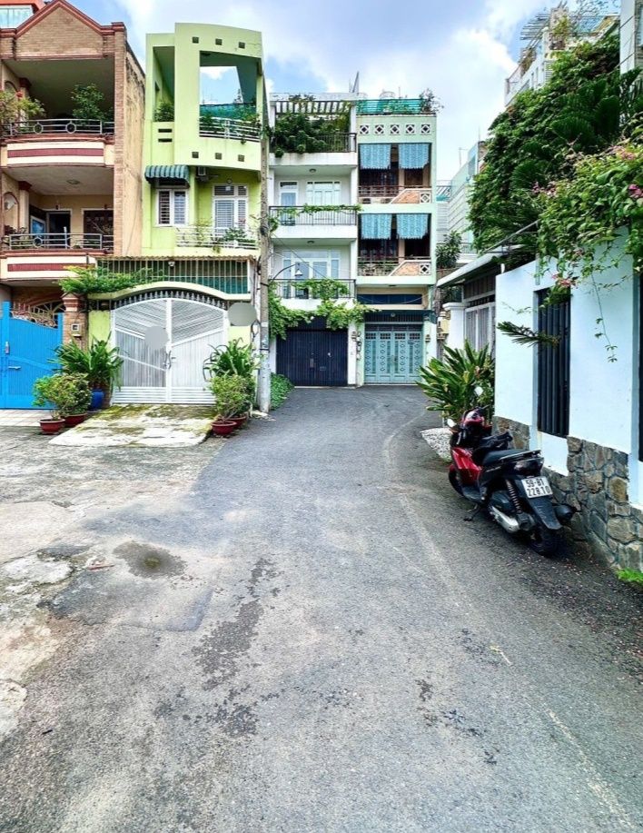 Nhà phố Thành Thái Q10 36m² giá 6.5 tỷ - Giảm sốc 1 tỷ!