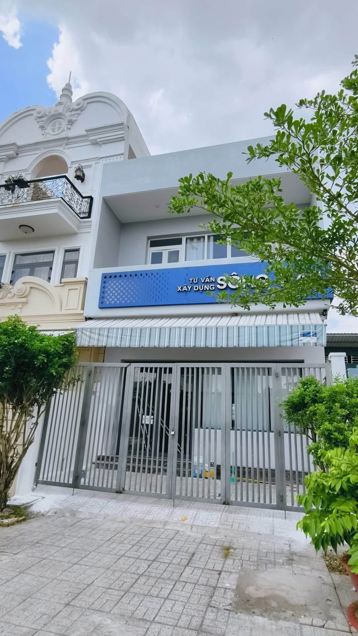 Nhà cho thuê Golden City Long Xuyên 1 trệt 1 lầu - Nội thất đầy đủ, giá tốt!