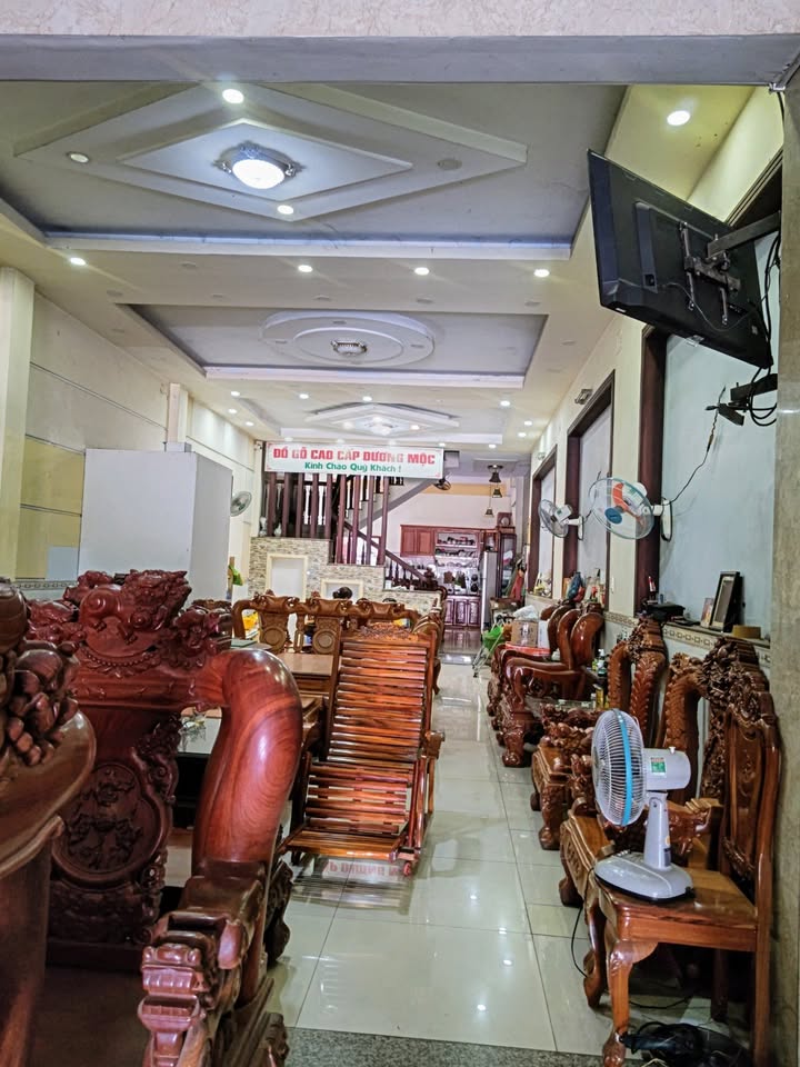 Nhà mặt tiền Lê Văn Khương Hóc Môn 170m² giá 7 tỷ - Kinh doanh tuyệt vời!