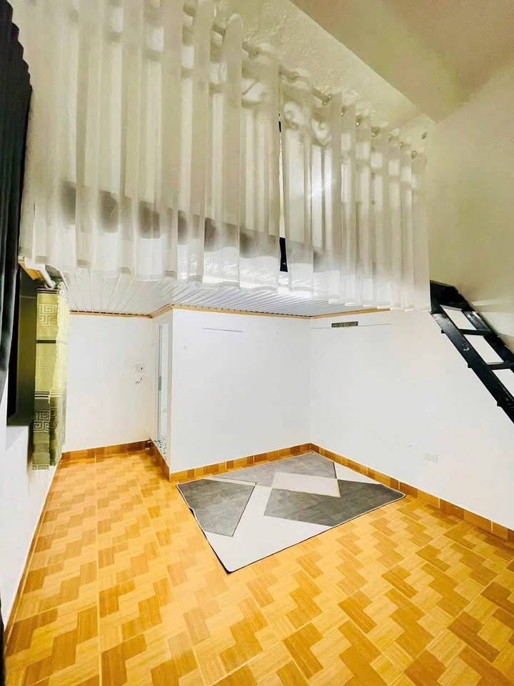 Phòng trọ Đường Mẫu Tâm, phường Cam Ly, Đà Lạt - Gác cao, giờ giấc tự do chỉ 3.5 triệu!