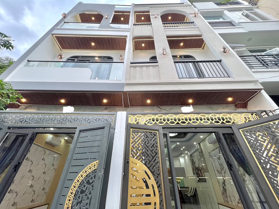 Nhà 4 Tầng Bình Thạnh 50m² giá 8 tỷ - Tặng nội thất cao cấp!