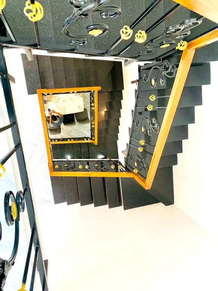 Biệt thự Tân cổ điển 3 tầng tại Mỹ Thượng, Huế 95m² - Đường ô tô, giá 3.3 tỷ!