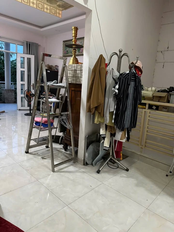 Nhà phố KDC Khang Điền Bình Hưng 42m² giá 1.8 tỷ - Nội thất cao cấp sẵn sàng ở ngay!