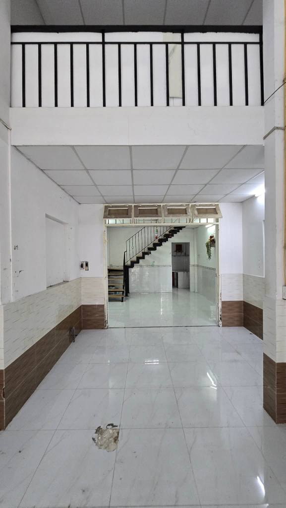 Nhà cho thuê 68m² tại phường Bình Hưng Hòa, quận Bình Tân - Không gian rộng rãi, thích hợp cho gia đình và văn phòng