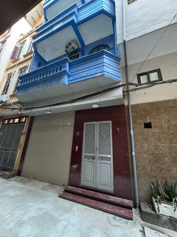 Cho thuê nhà riêng ngách 2 ngõ 210 Hoàng Văn Thái 50m² - Gần ngã tư Sở, vị trí đắc địa!