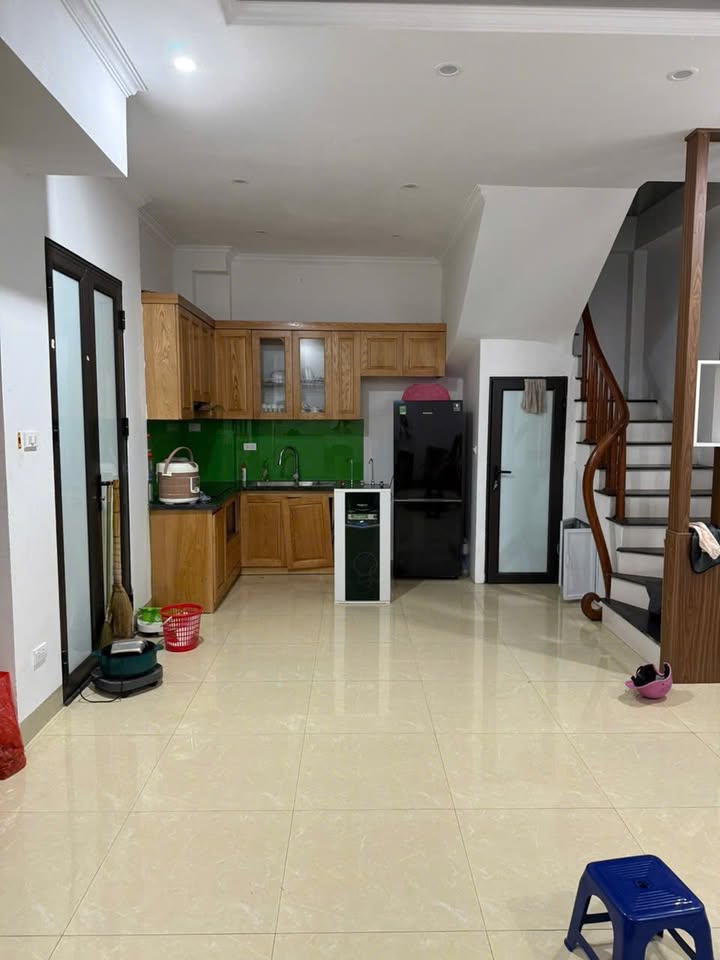 Nhà cho thuê Kim Giang, Thanh Xuân 38m² giá 13 triệu - Nội thất đầy đủ, sẵn sàng vào ở!