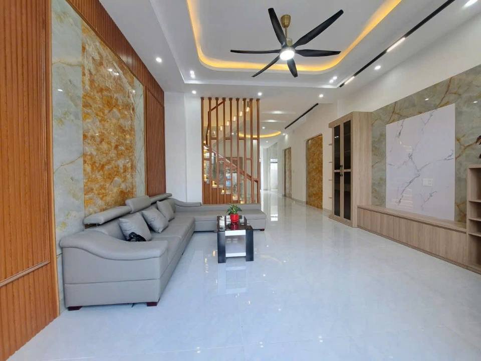 Nhà phố Bình Mỹ, Củ Chi 110m² giá 4.15 tỷ - Thiết kế sang trọng, đầy đủ nội thất!