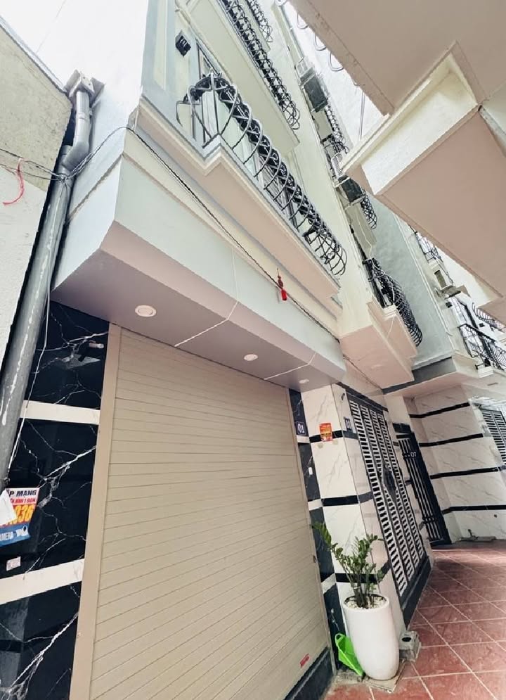 Nhà đẹp phố Xóm, Hà Đông 47m² giá 6.3 tỷ - Thiết kế hiện đại, sẵn sàng ở ngay!