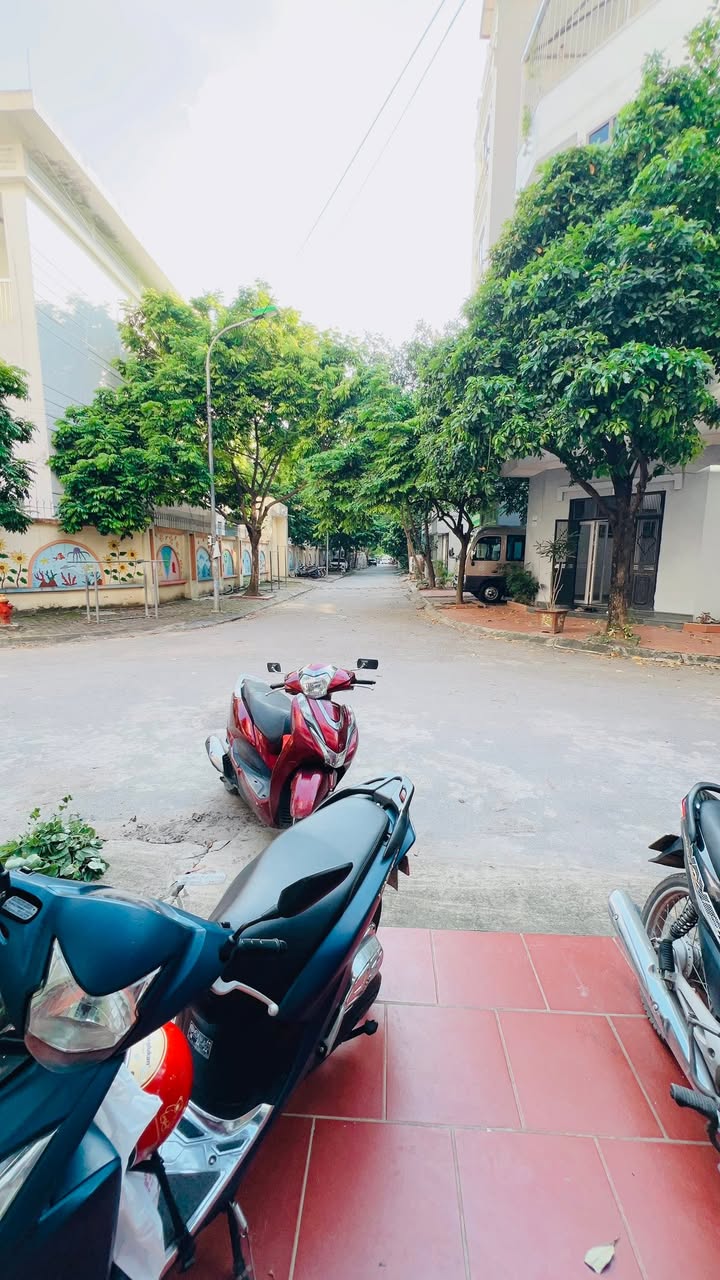 Nhà nguyên căn cho thuê KĐT Dương Nội 50m² giá 8 triệu - Thích hợp làm văn phòng hoặc kho hàng!