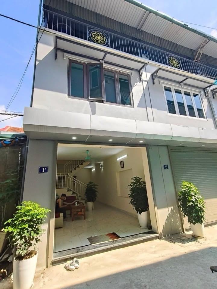 Nhà phố Tân Mai - Nguyễn Chính 36m² giá 3.85 tỷ - Ô tô tránh nhau thoải mái!