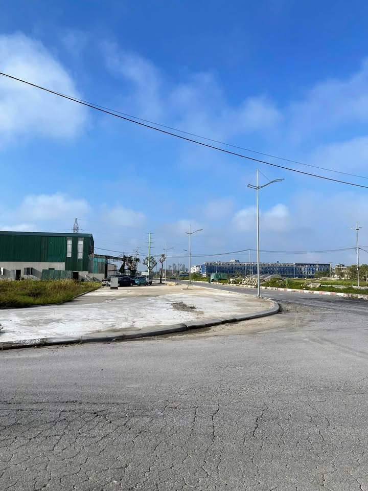 Cho thuê mặt bằng lô góc 200m² Trục Đường 45M Đô Lương - Kinh doanh đa dạng