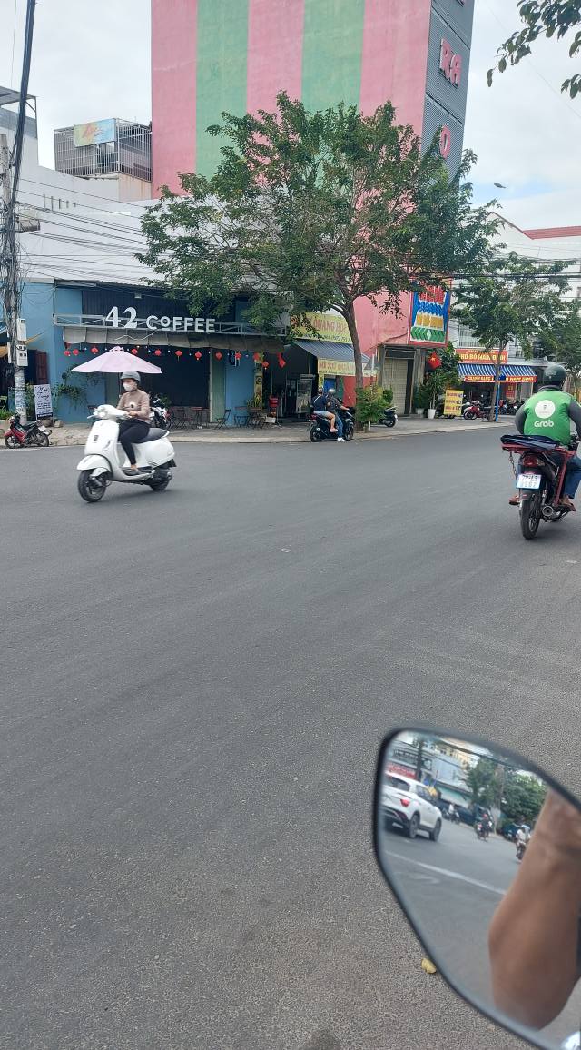 Bán nhà mặt tiền Số 28, Nha Trang 66.7m² giá 10.5 tỷ - Kinh doanh sầm uất!