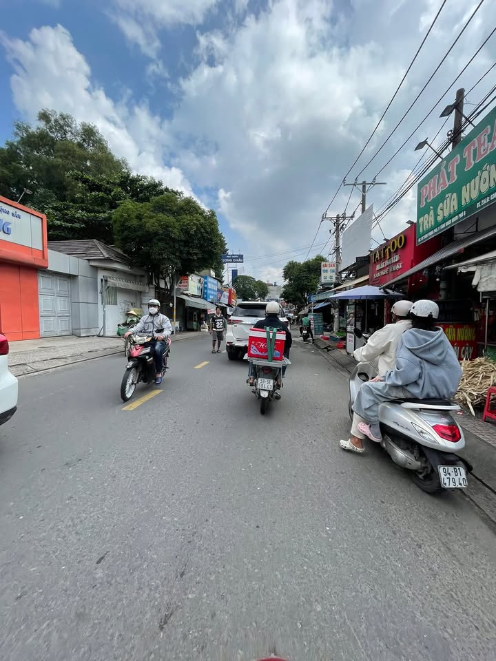 Cho thuê mặt tiền kinh doanh Phước Long B Quận 9 diện tích 256m² giá 20 triệu - Đầu tư sinh lời ngay!