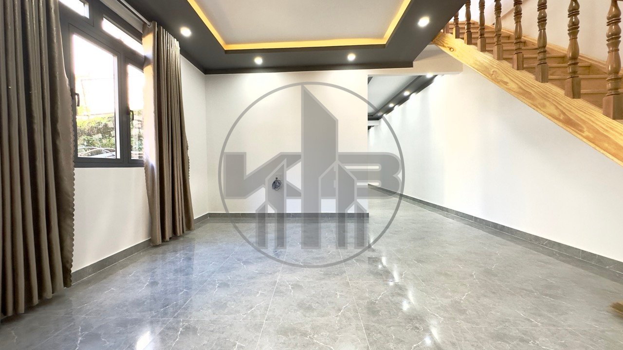 Nhà phố 125m² Phường 7, Đà Lạt giá 3.2 tỷ - Sạch sẽ, gọn gàng, đầy đủ nội thất!