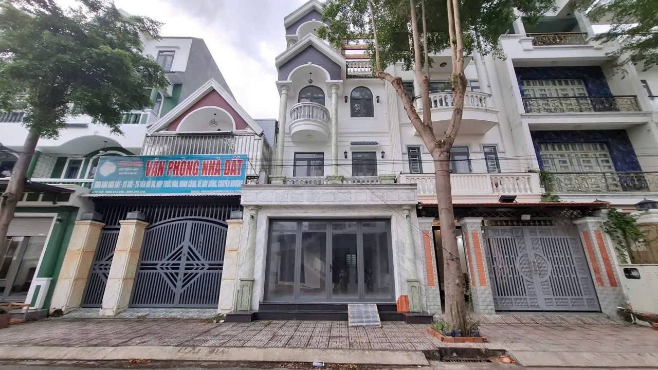 Nhà phố khu đô thị Năm Sao, Cần Giuộc 78.1m² giá 3.65 tỷ - Cơ hội đầu tư hiếm có!