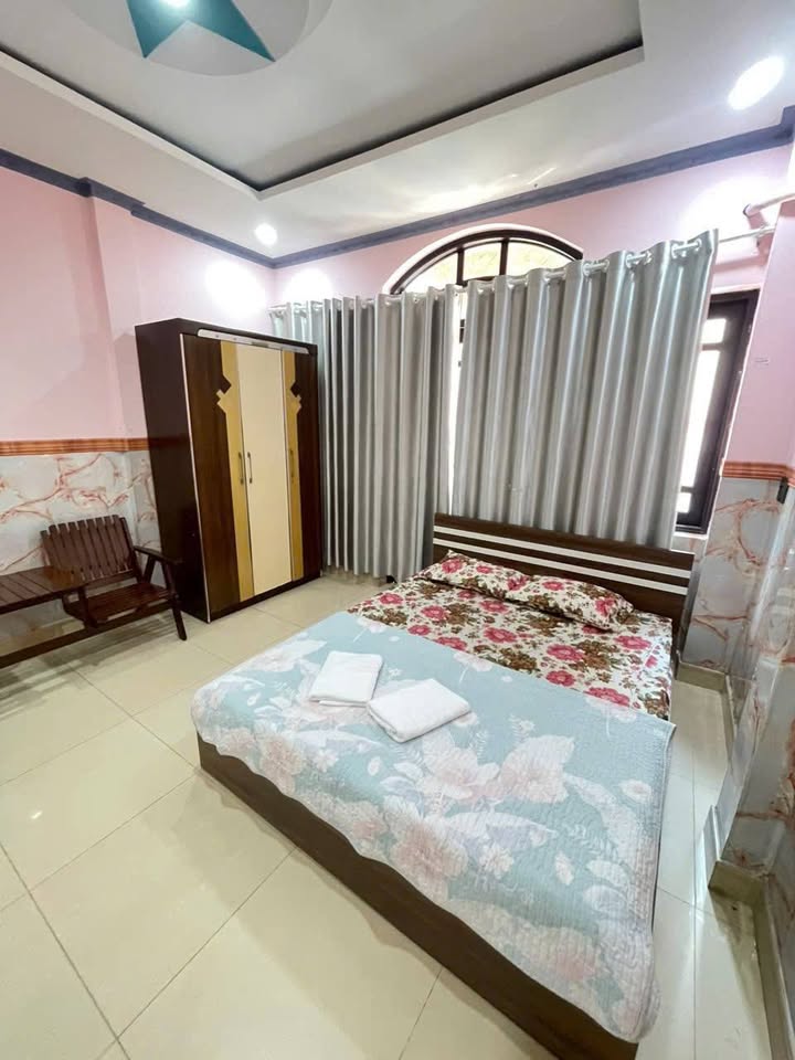 Căn hộ dịch vụ 11 phòng Quận 6 giá 230 triệu - Lợi nhuận hàng tháng 12-13 triệu!