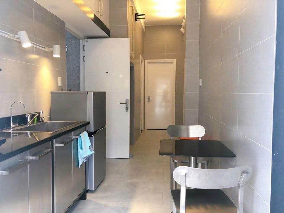 Căn hộ 1 phòng ngủ 60m² cho thuê tại quận 10 - Tiện nghi đầy đủ, giá chỉ từ 9.5 triệu!