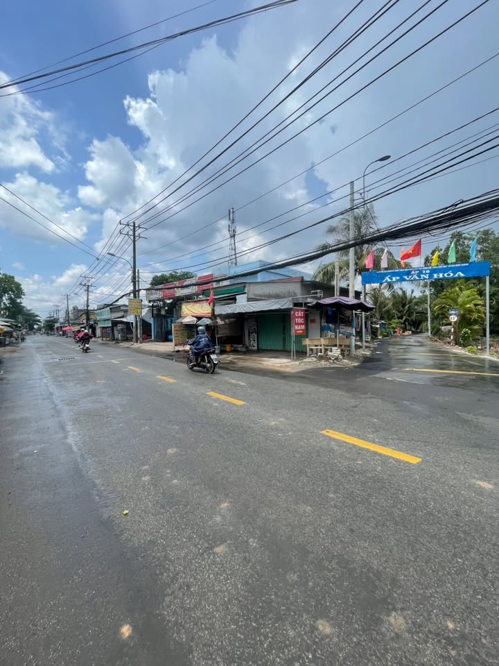 Đất Hưng Long Bình Chánh 140m² giá 2.85 tỷ - Đầu tư sinh lời hấp dẫn!