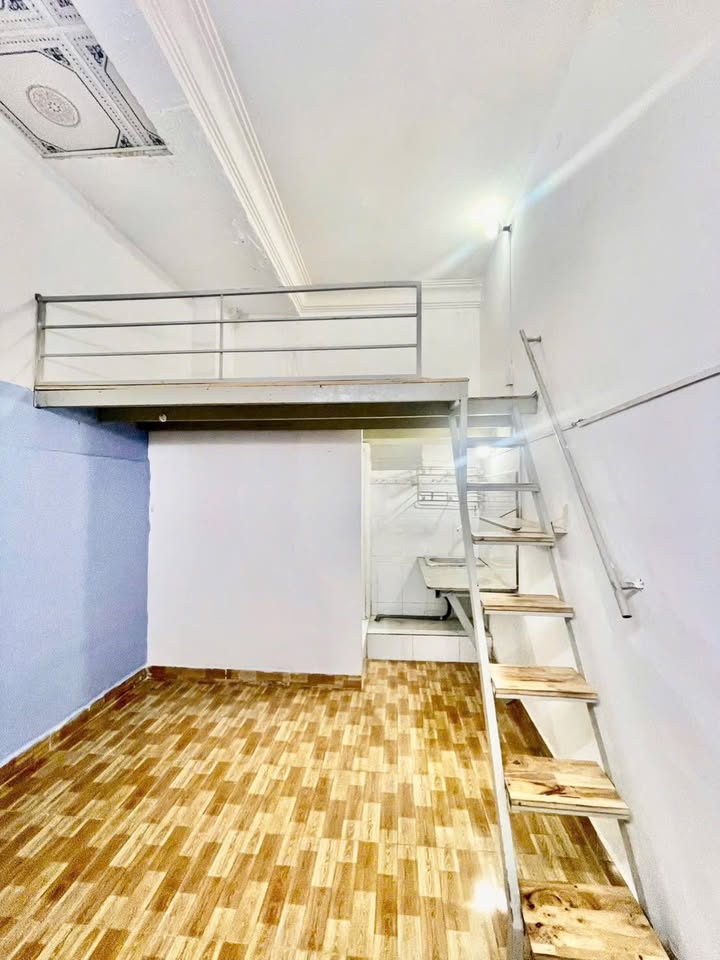 Phòng trọ Tân Bình 37m² giá 2.8 triệu - Không gian sống an toàn và thoáng mát!