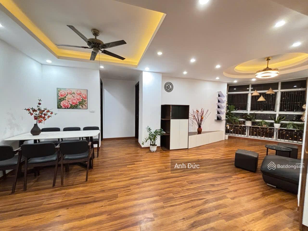 Căn hộ Tràng An Complex, Nghĩa Đô, 88m² giá 8 tỷ - Không gian sống hiện đại!