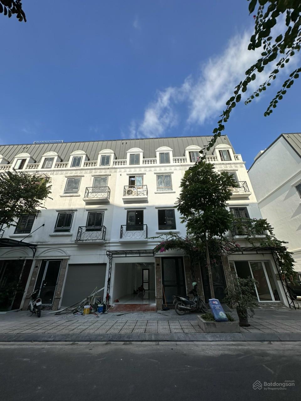 Nhà phố La Casta Văn Phú 88m² giá 16 tỷ - Thiết kế Châu Âu hiện đại, kinh doanh tốt!