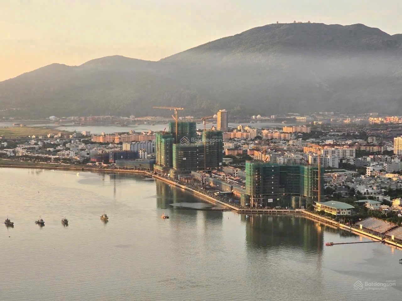 Căn hộ 2 phòng ngủ view sông Hàn tại toà Symphony Đà Nẵng - Cắt lỗ gần 300 triệu!
